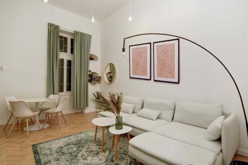 Lovely 3 Bedrooms Apartment In The Jewish Quarter Budapest Esterno foto