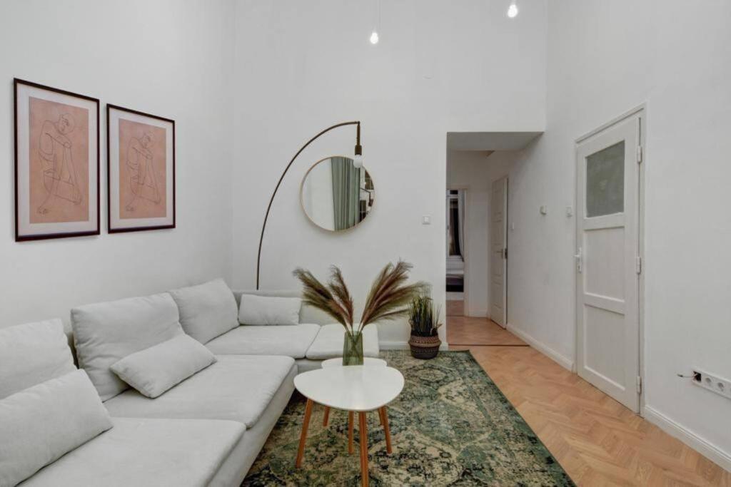Lovely 3 Bedrooms Apartment In The Jewish Quarter Budapest Esterno foto